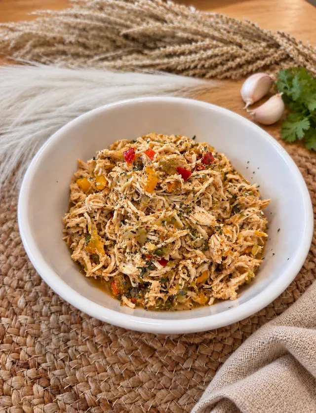 Pollo Mechado Criollo